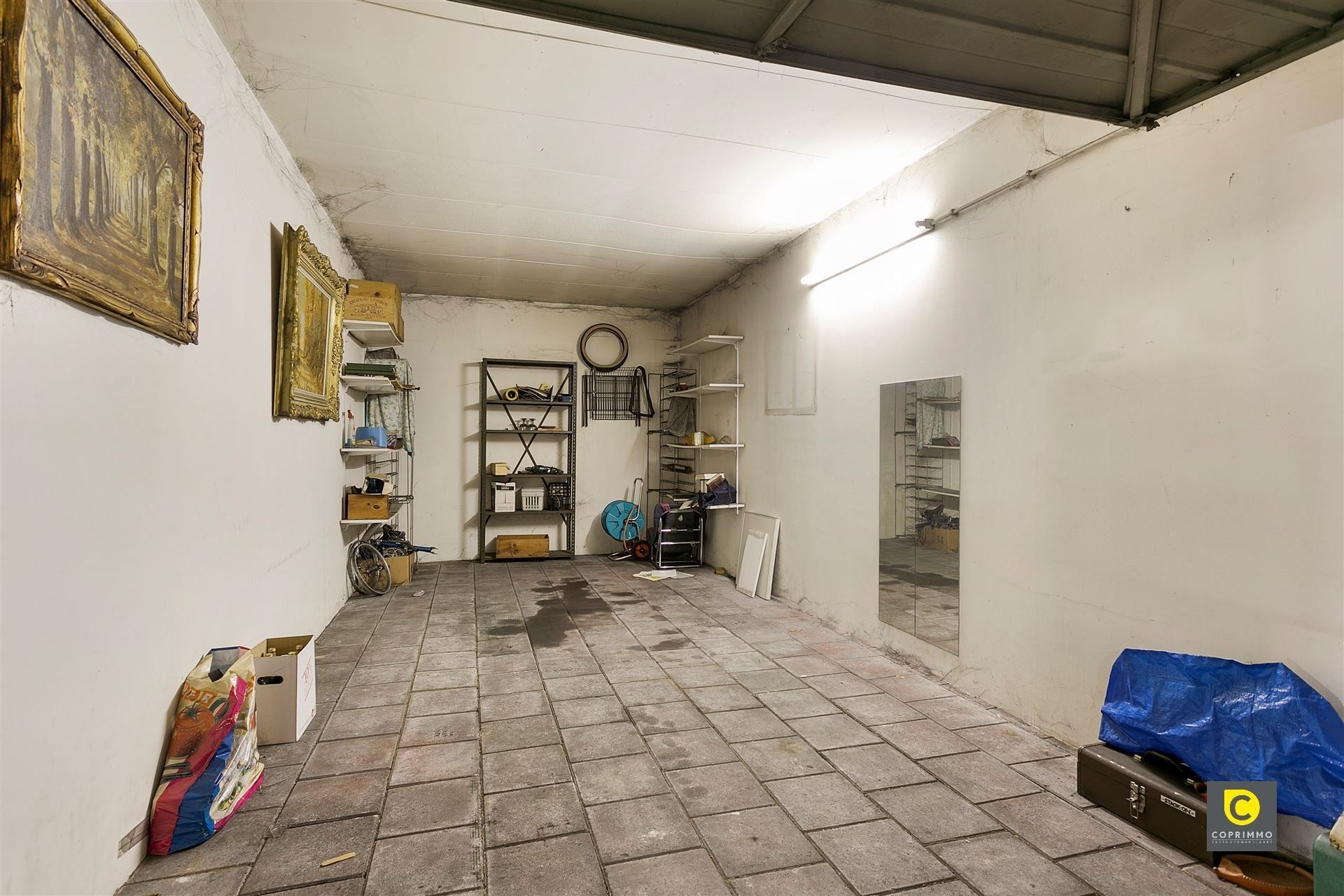 Ondergrondse garagebox + staanplaats foto 2