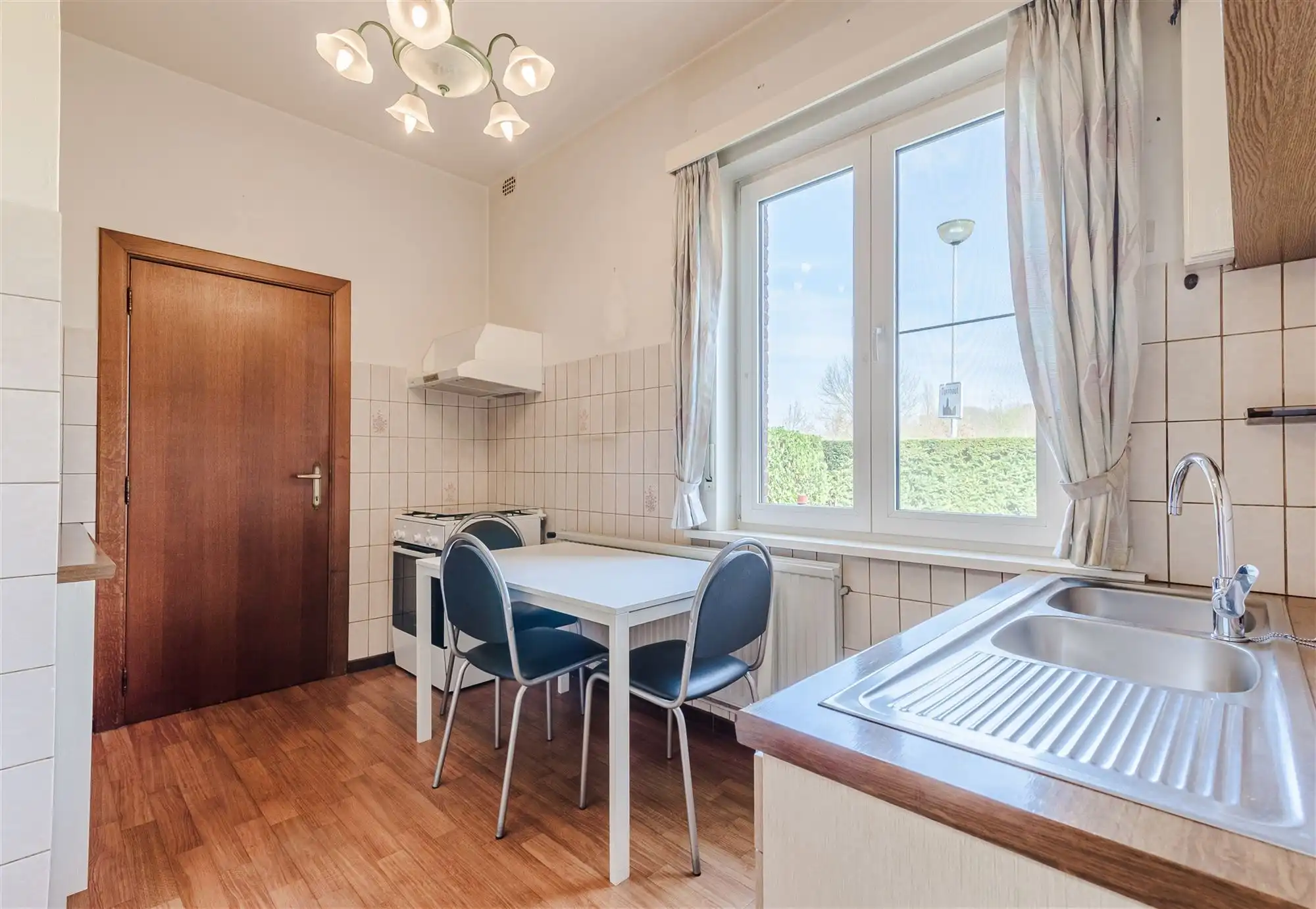 Halfopen woning op perceel van 538 m² met tuin en garage  foto 10