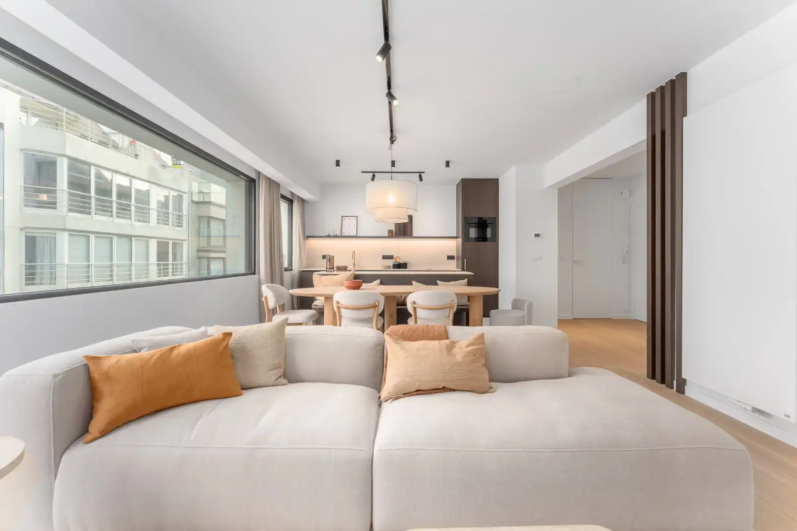 Gerenoveerd appartement aan de Zeedijk in het Zoute foto 6