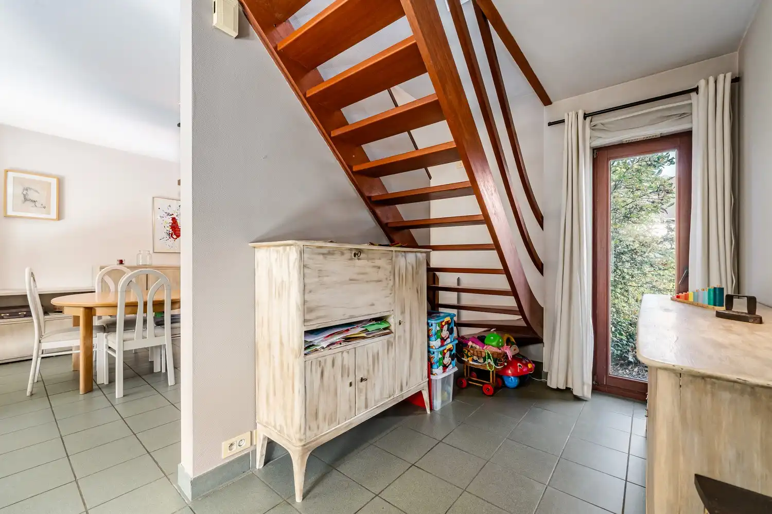 Villa met 3 slaapkamers, bureau en zonnige tuin in een rustige straat te Itterbeek foto 7