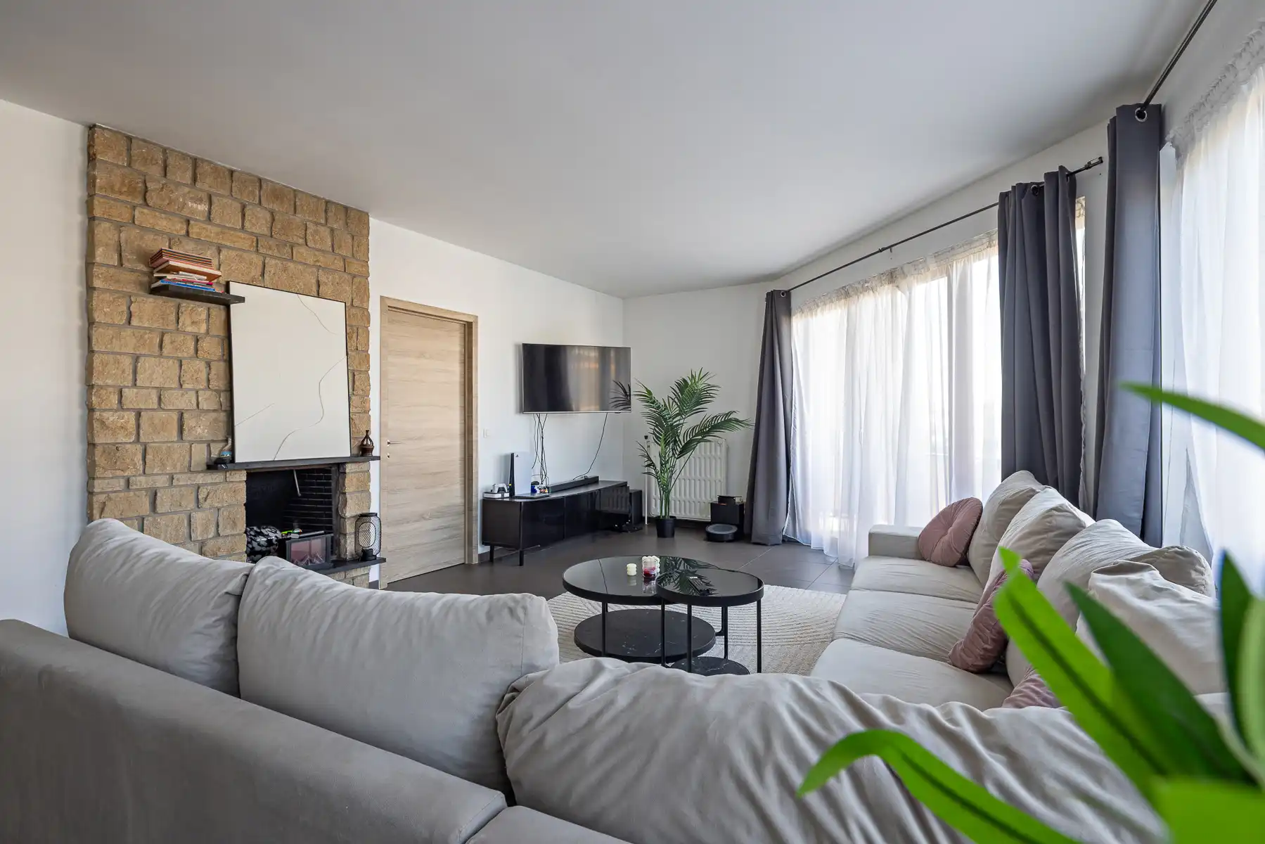 Gerenoveerd appartement met 2 slaapkamers foto 7