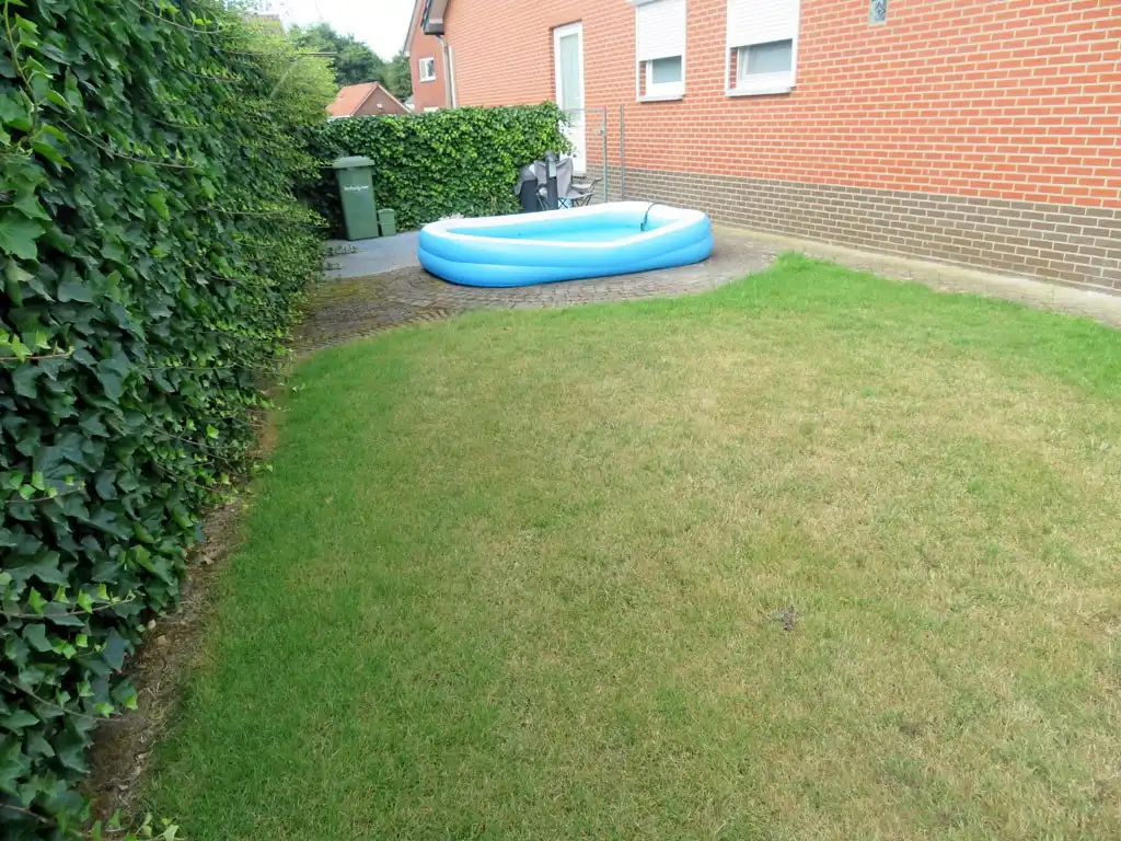 Instapklaar appartement met 2 slpks en tuintje. foto 14