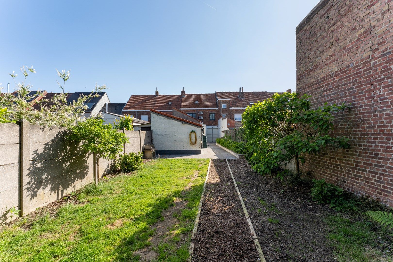 Charmante, instapklare woning met zongerichte tuin foto 8