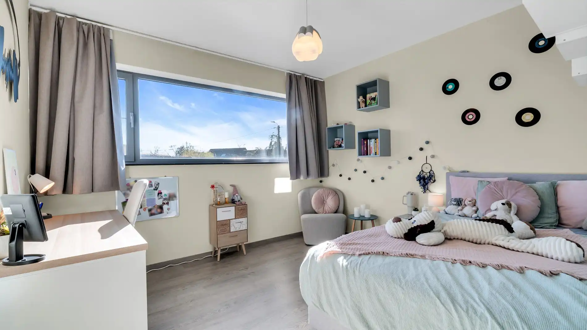 TIELT-WINGE - ruime & recente vrijstaande woning 6 slks foto 9