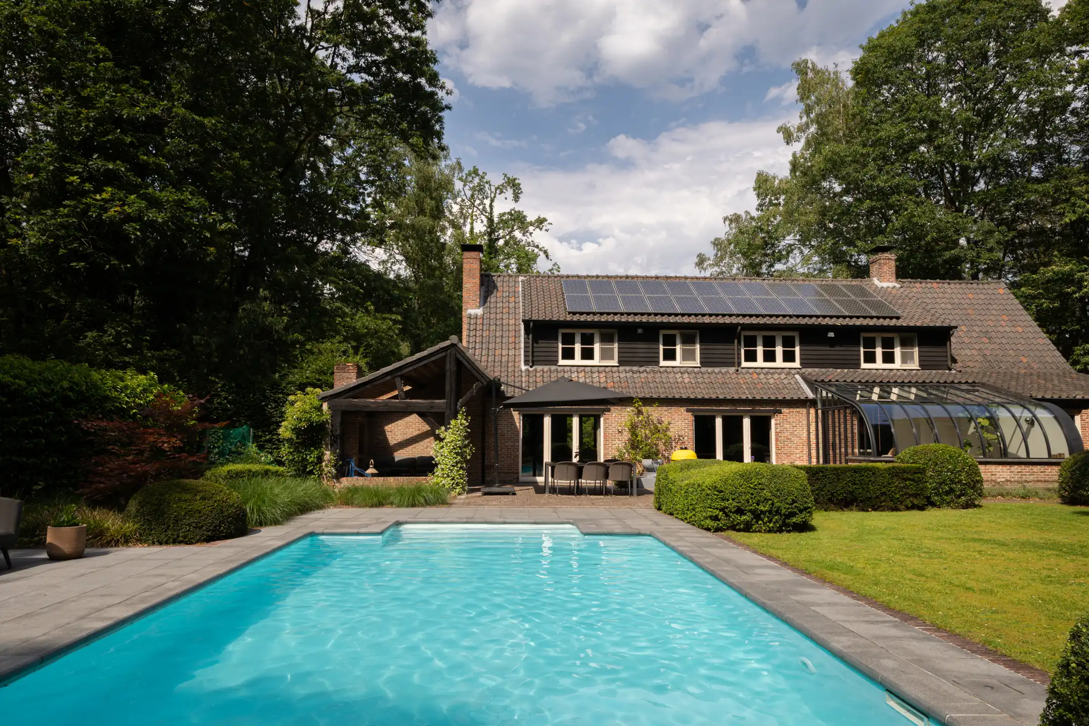 KAPELLEN - Luxueuze villa met zwembad foto {{pictureIndex}}