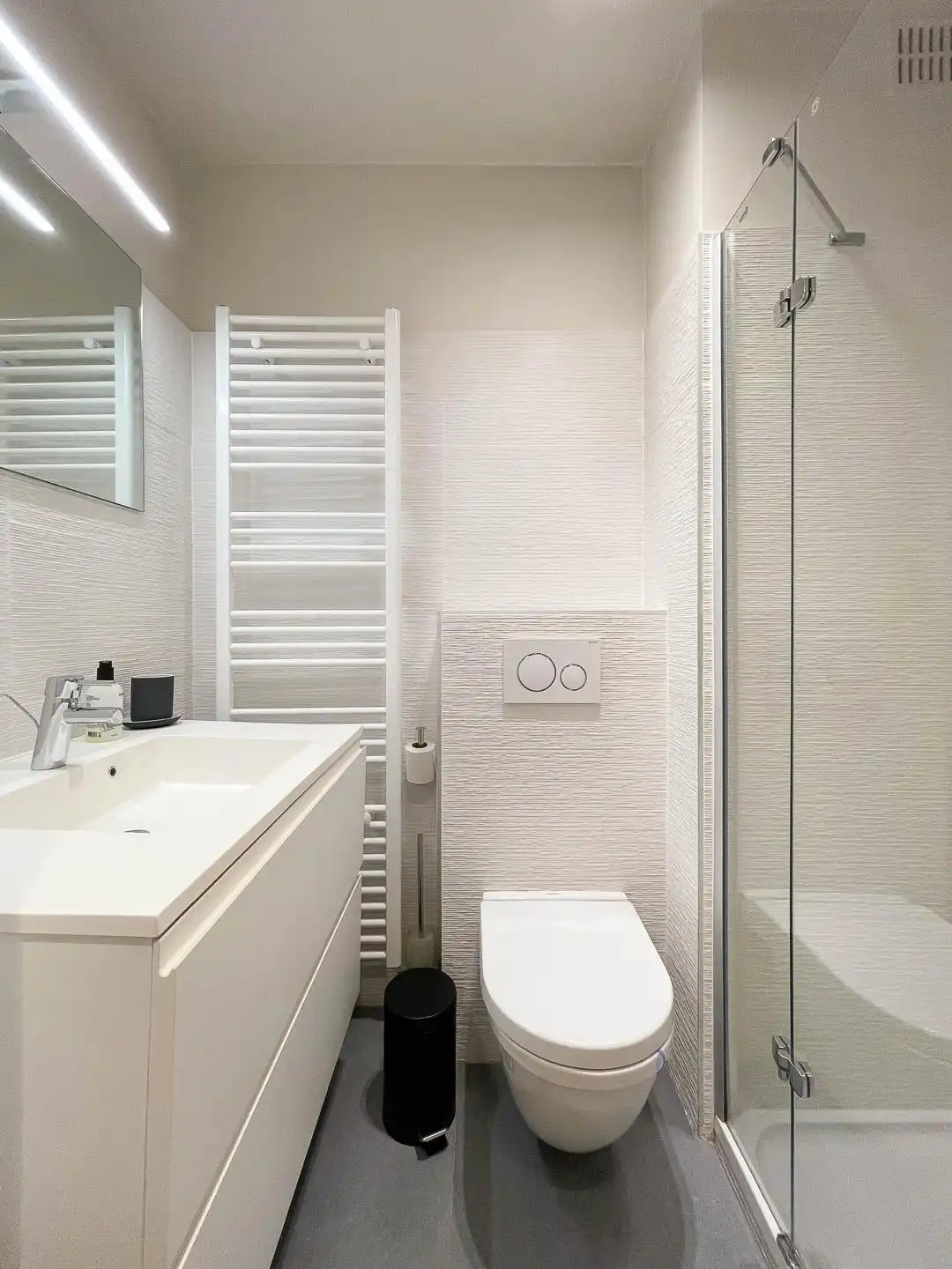Gerenoveerde studio op toplocatie in de Kustlaan foto 18