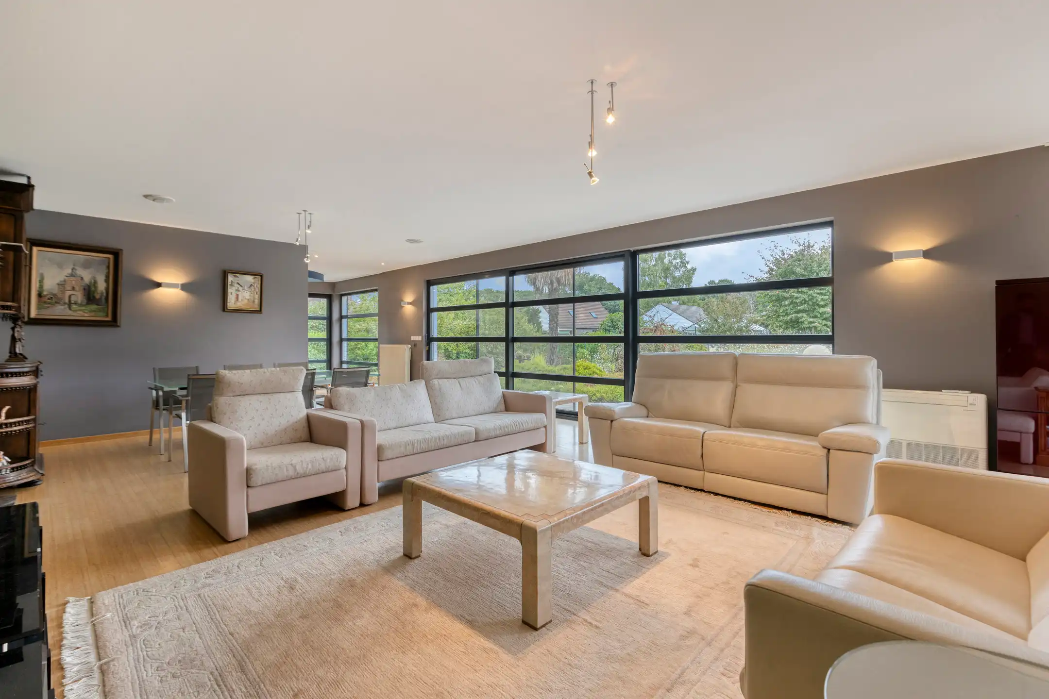 Perfect instapklare woning met aparte handelsruimte foto 12