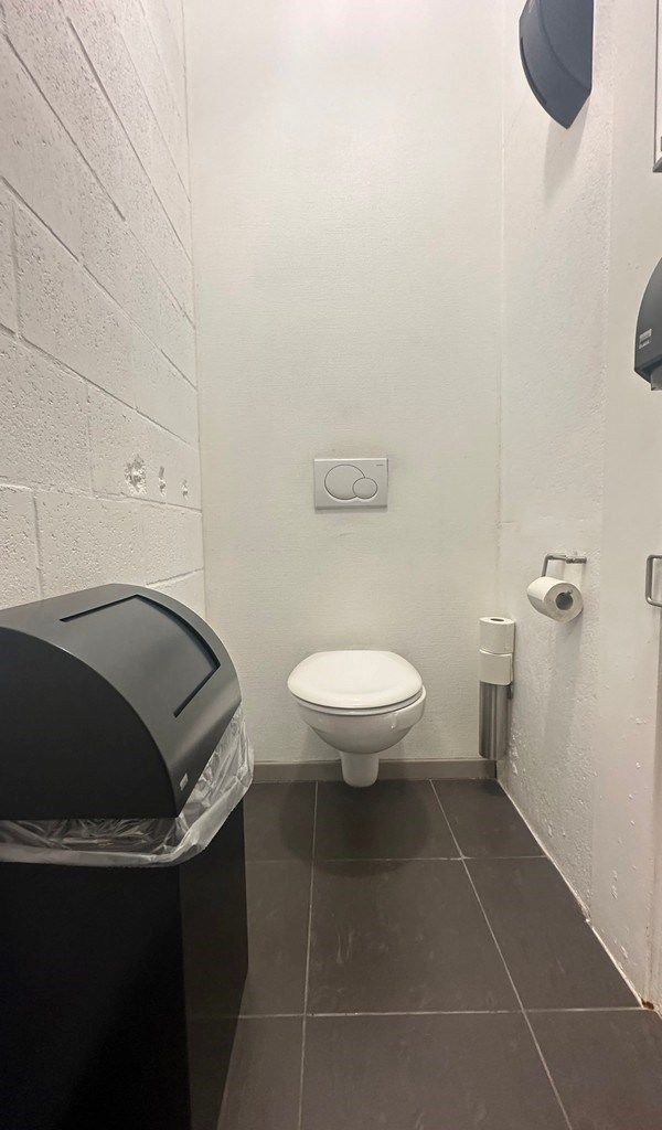 Commercieel gelegen kantoor te huur aan R4 in Mariakerke (Gent) foto 13