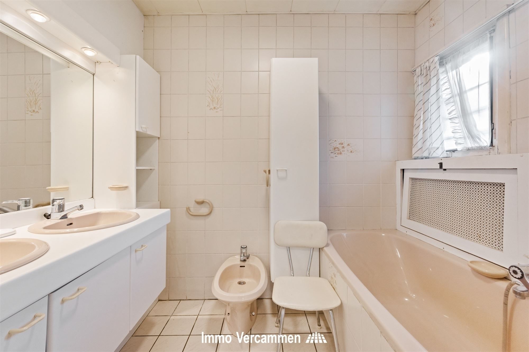 Verrassend ruime woning te Duffel foto 8