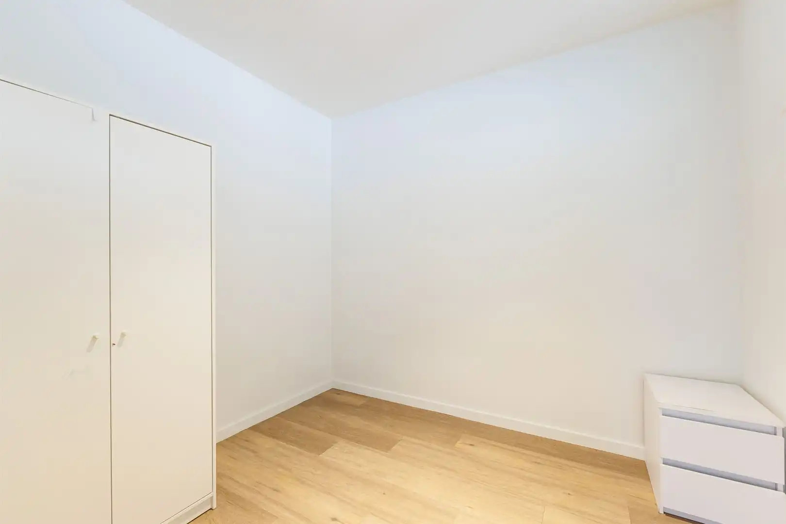 Modern appartement met balkon foto 18