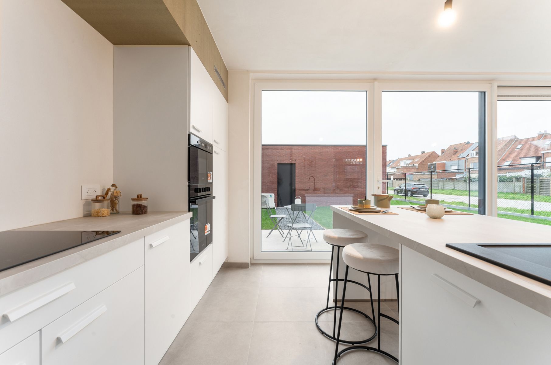 Halfopen nieuwbouwwoning foto 2