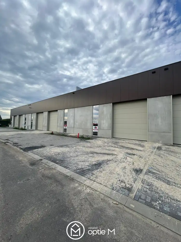 Moderne semi-industrieel pand te huur op een uitstekende locatie in Halen - perfect voor uw zakelijke groei. foto 4