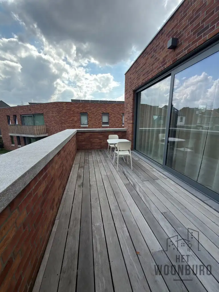 Appartement 1e verd. met autostaanplaats foto 13