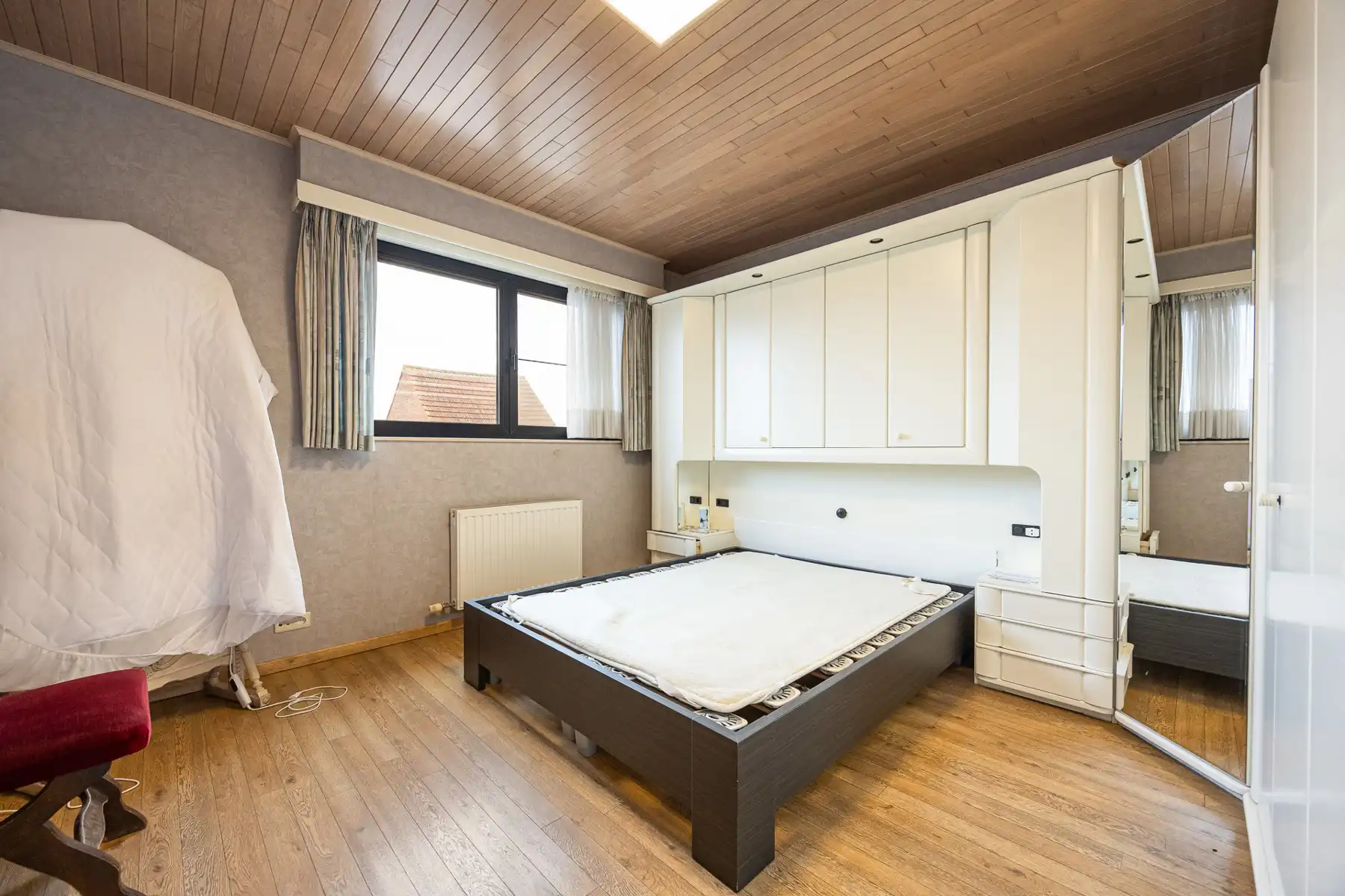 Dakappartement met lift, ruim terras, zolder, kelderberging en ruime garage. foto 7