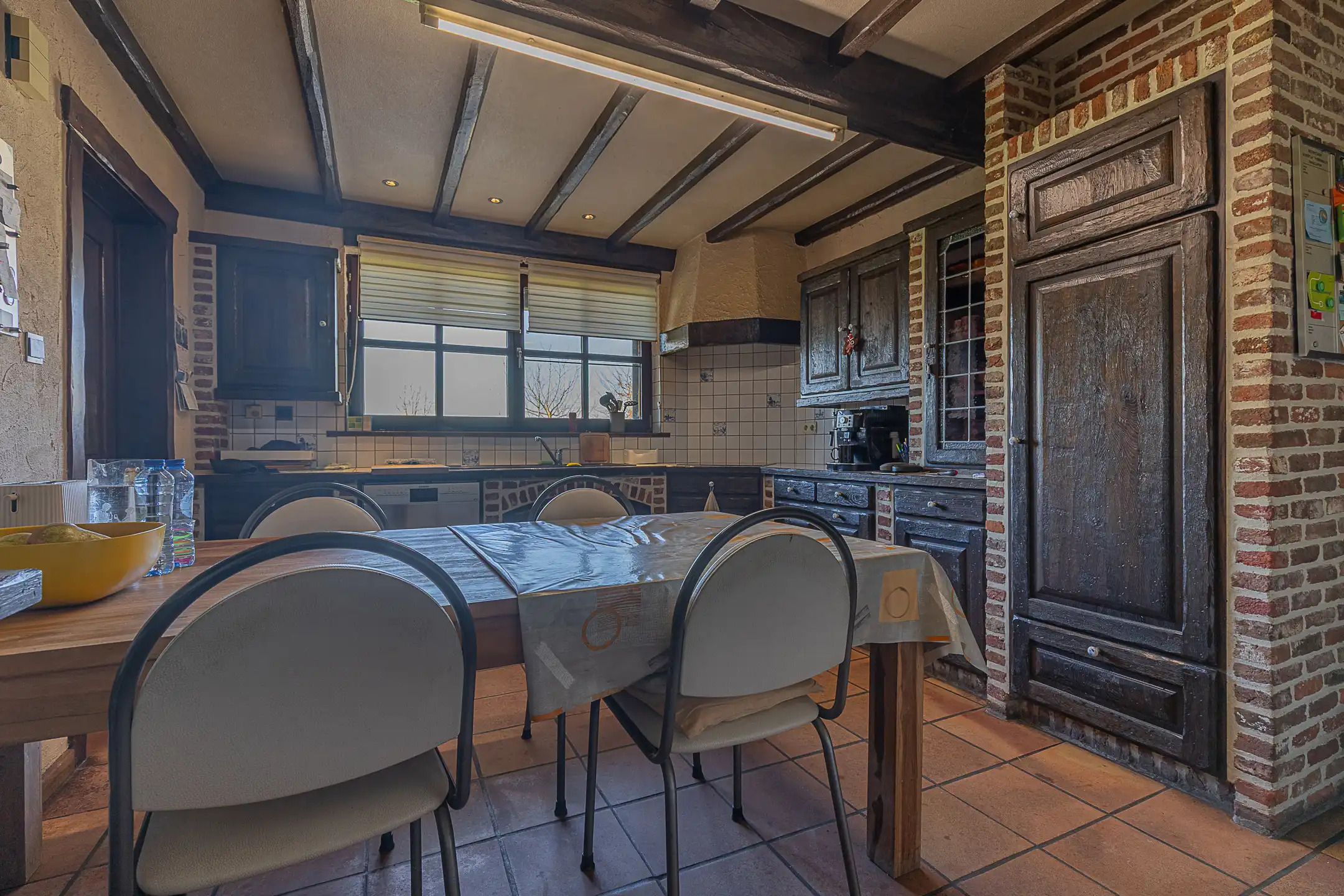 GIJZEGEM – Verzorgde 4-gevelwoning met zicht op de velden foto 12