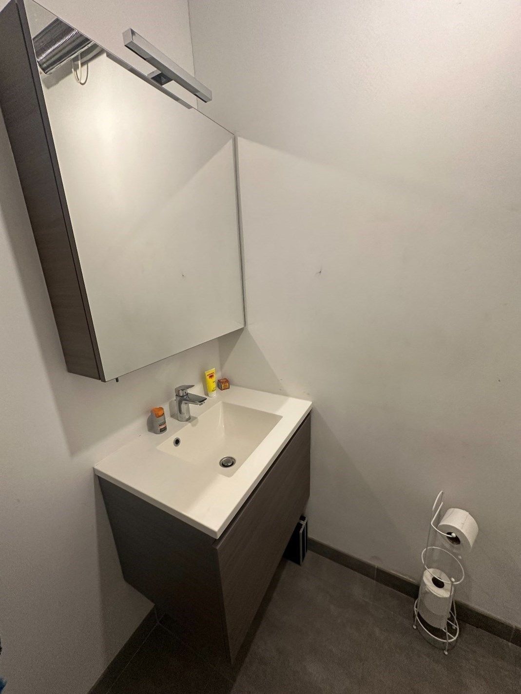 Instapklare studio met ondergrondse autostaanplaats in het centrum foto 7