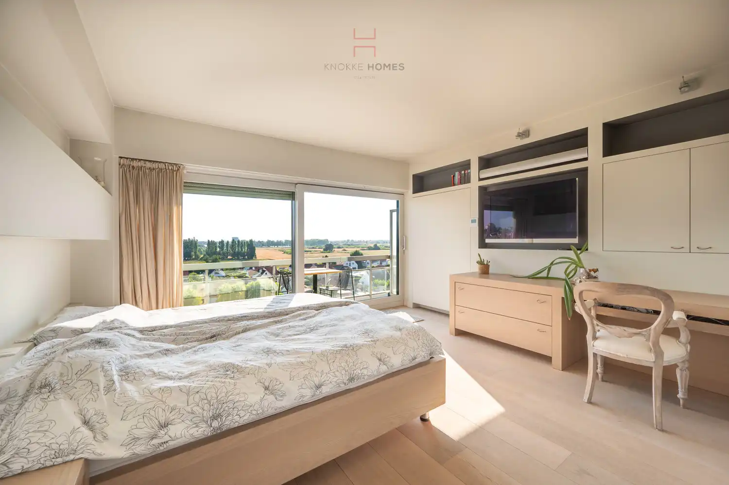 Exclusief hoekappartement van 173 m² met blijvende meer-, polder- en zeezichten foto 18