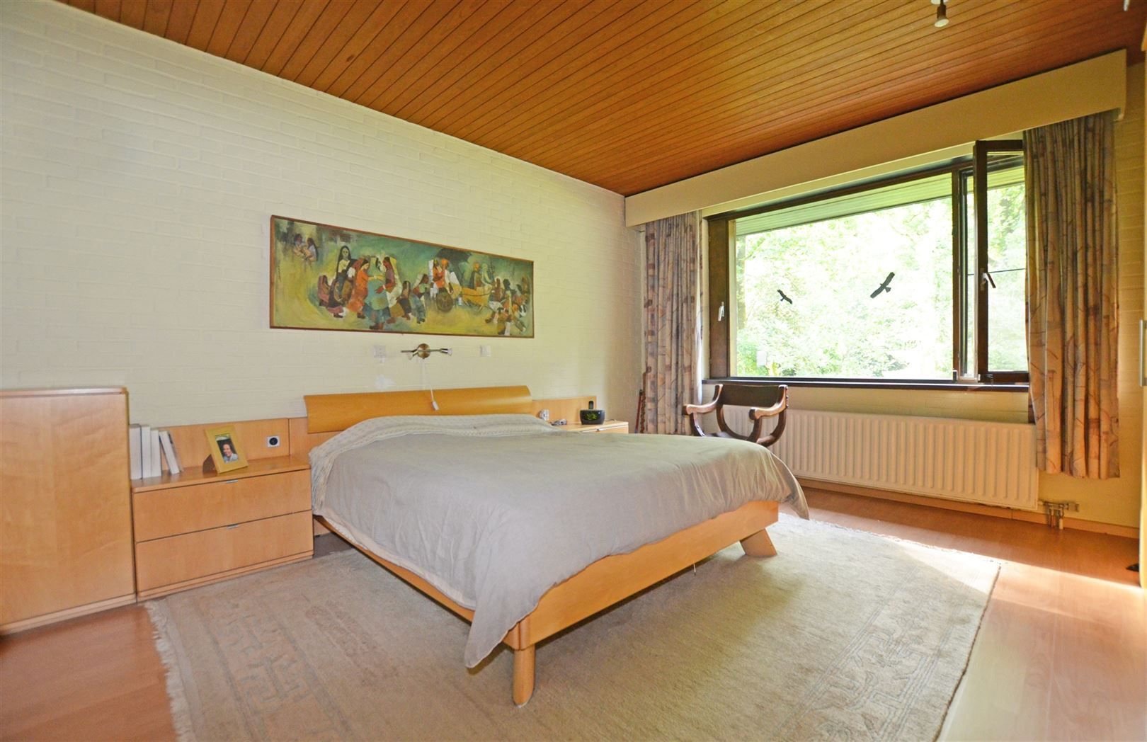 Gelijkvloerse gezinswoning in residentiële wijk foto 15