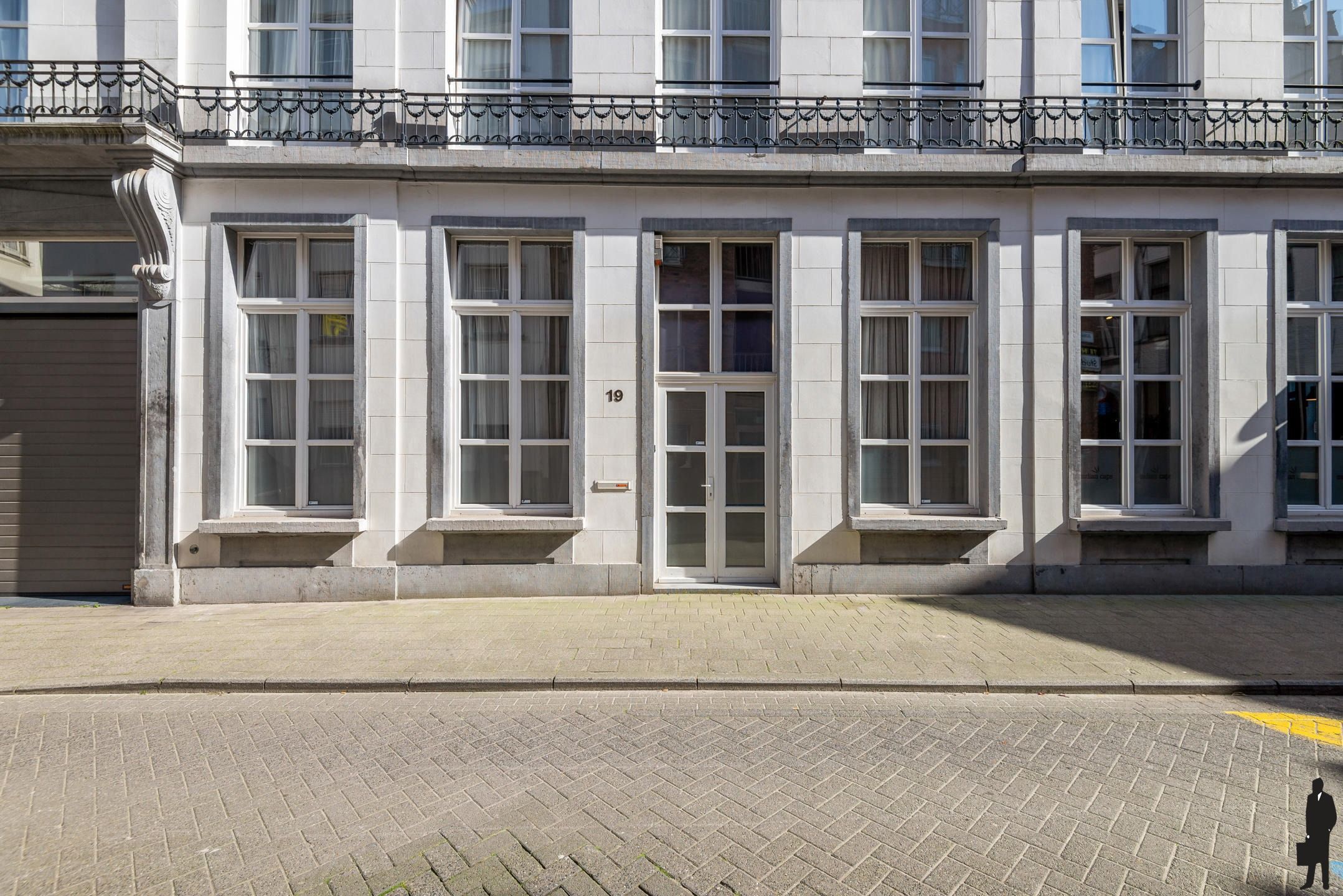 Gelijkvloerse polyvalente ruimte (winkel/kantoor) ca. 75m² foto 21