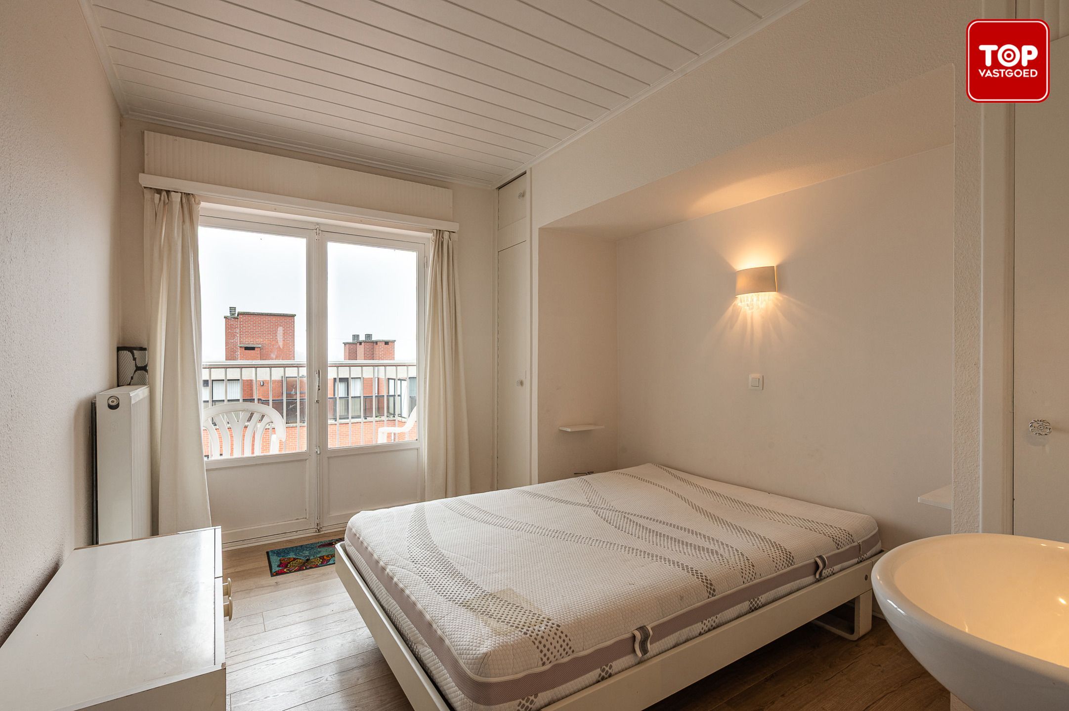 Instapklaar appartement met zeezicht op de zeedijk van koksijde foto 14