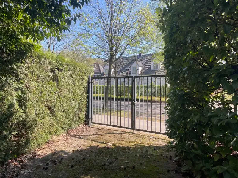 Villabouwgrond te koop – Lage Kaart 112 – 1.853 m² – ca. 30 m breed foto 2