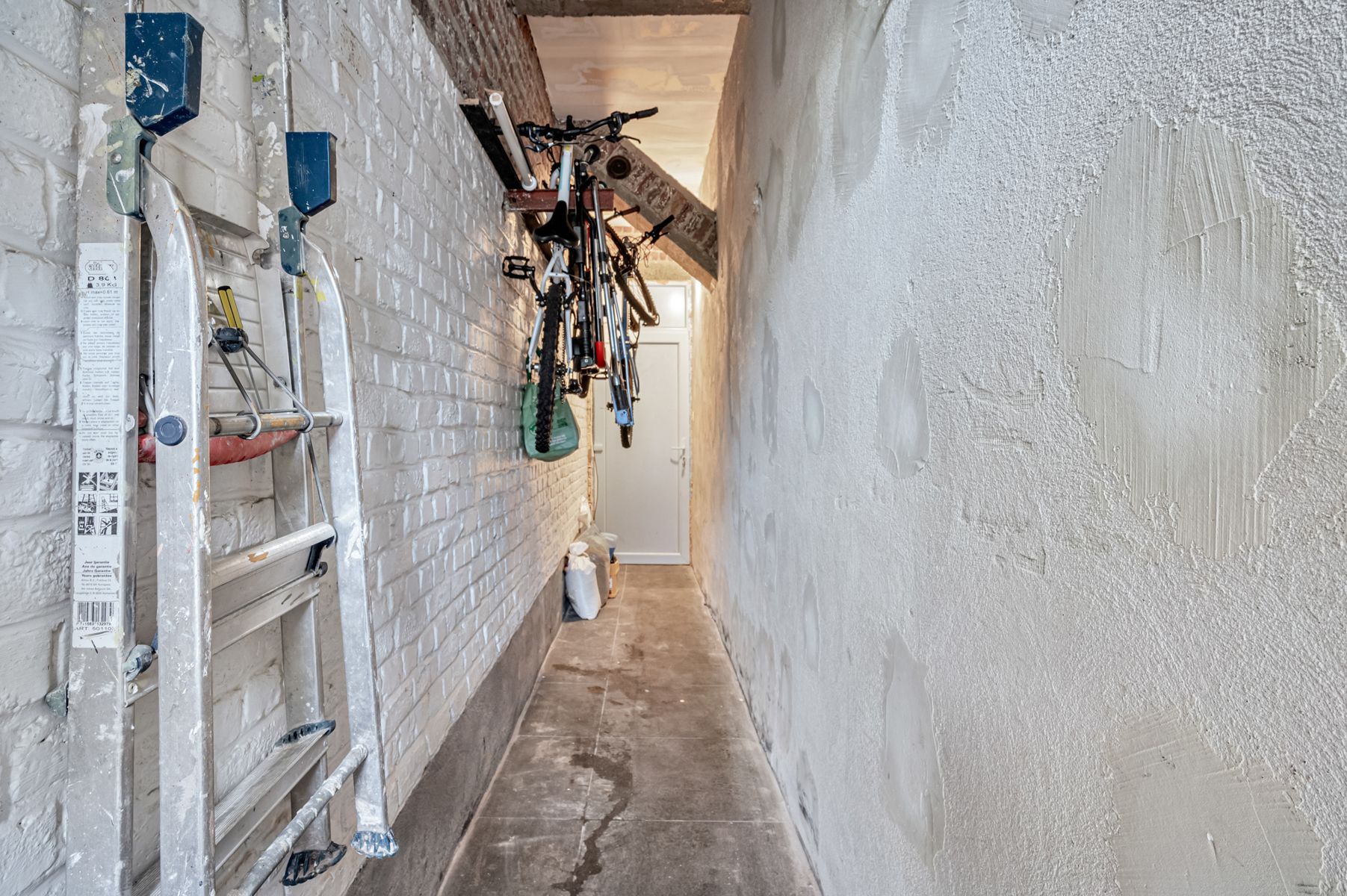 Gezinswoning met 5 slaapkamers en tuin foto 16