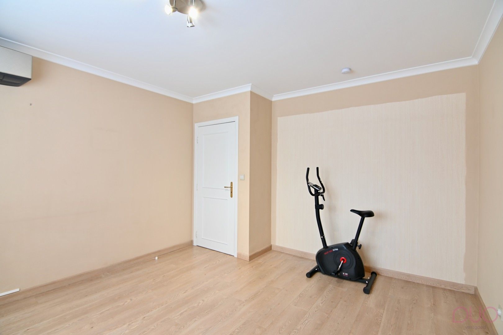 Instapklaar appartement in Truiens stadscentrum met autostaanplaats foto 14