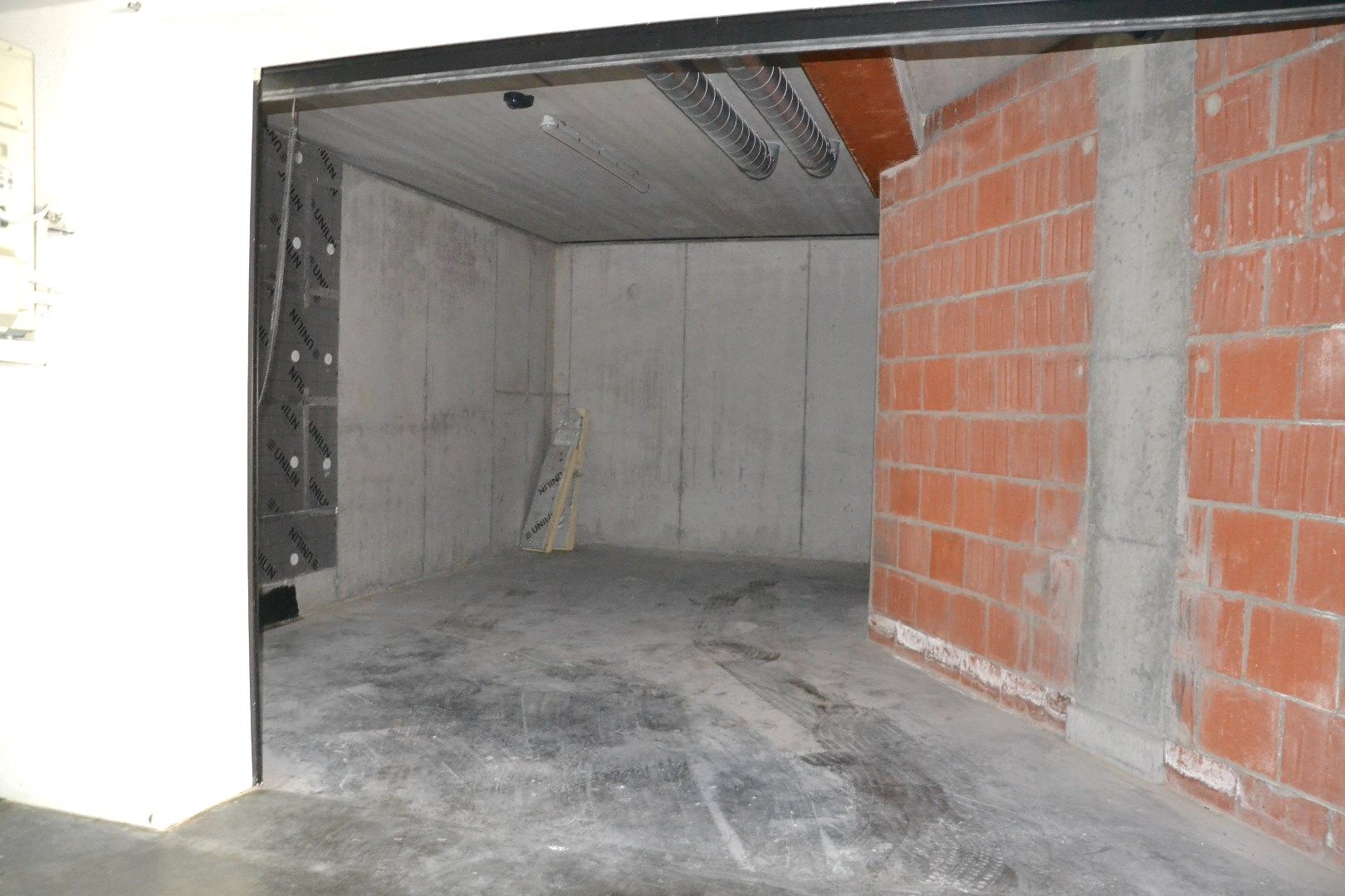 Exclusief gelijkvloers appartement met garage in centrum Rekkem! foto 15