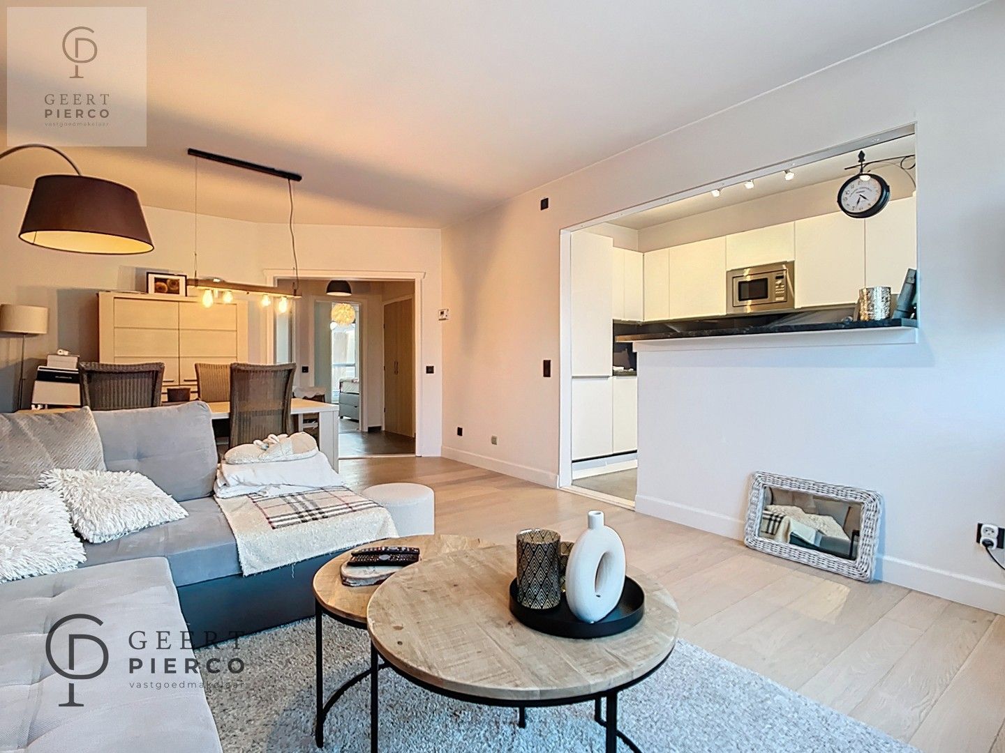 Gerenoveerd appartement met twee slaapkamers, ruim terras en ondergrondse staanplaats aan de stadsrand van Tienen. foto 4