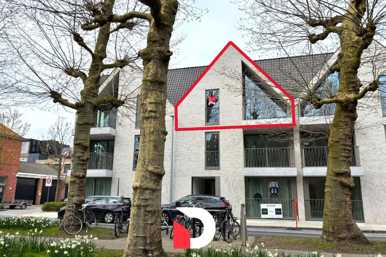 Uniek nieuwbouwappartement met 2 slaapkamers en terras foto {{pictureIndex}}