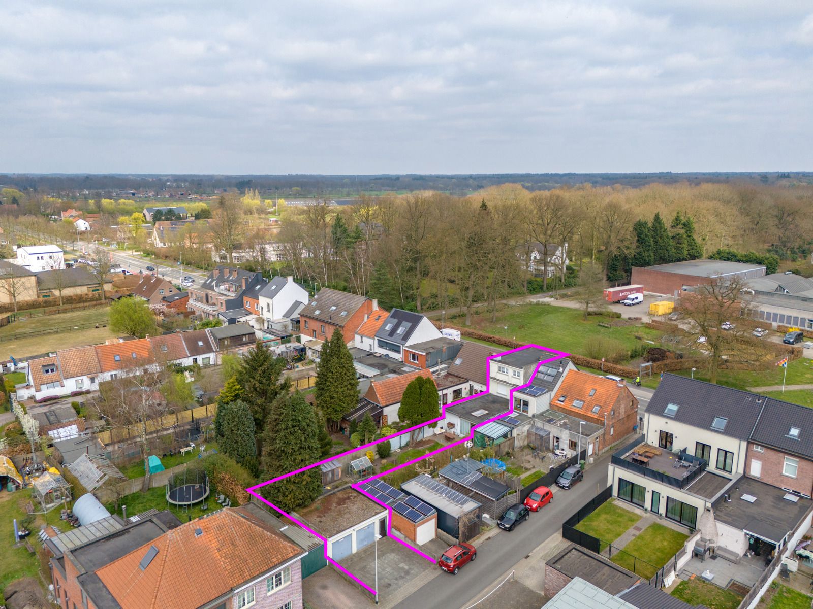 Instapklare woning met 5 slaapkamers, tuin, inpandige garage én dubbele garagebox foto 27