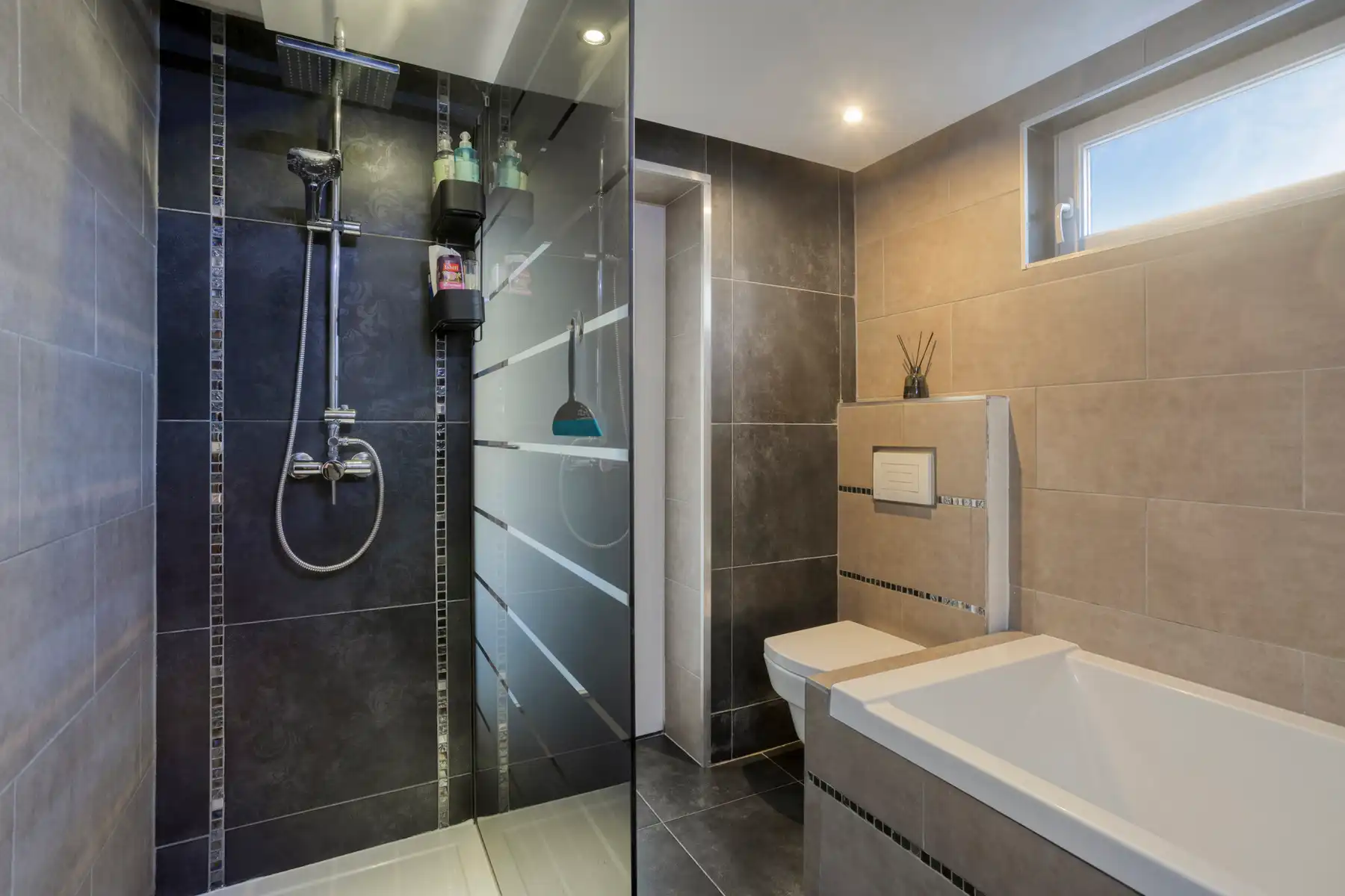 Charmante en volledig gerenoveerde woning  foto 16