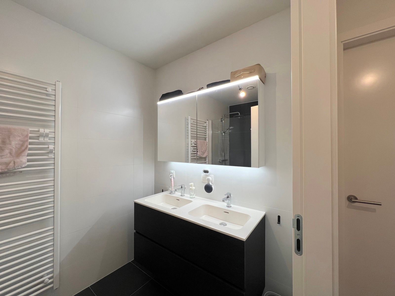 Zonnig appartement met 2 slaapkamers, terras en staanplaats  foto 24