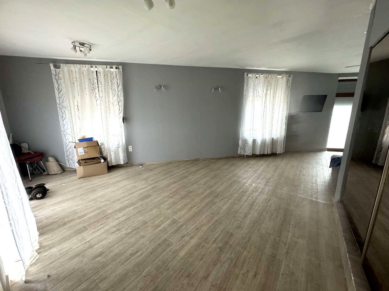 Instapklaar hoekpand met 3 slaapkamers en tuintje in Leuven foto 6