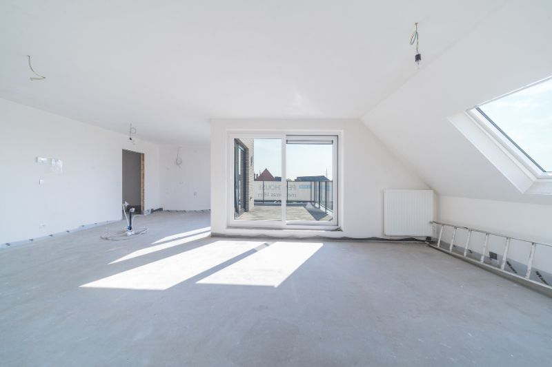 Roeselare nabij Station : Nieuw penthouse appartement met 2 slpks en zolder op de derde verdieping van een nieuw gebouwde Residentie genaamd "Residentie Arena" opp 110 m2 foto 16