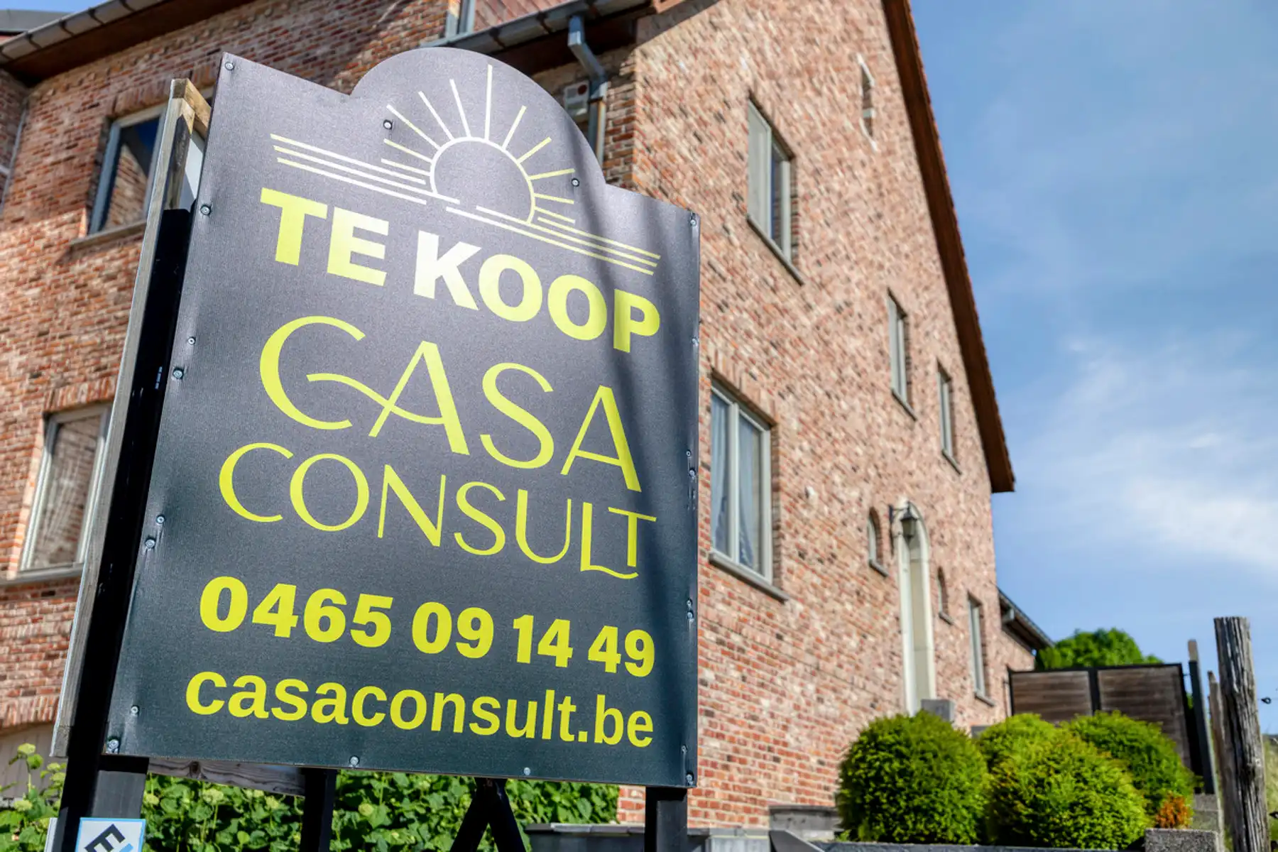 Gezinswoning met 4 slaapkamers, garage en gezellige tuin in Roosdaal foto 3