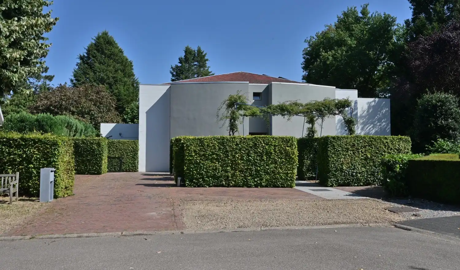 Moderne villa met ruime leefruimte, 4 slaapkamers en 2 badkamers op 13 are in gegeerde buurt Neerharen- Lanaken foto 49