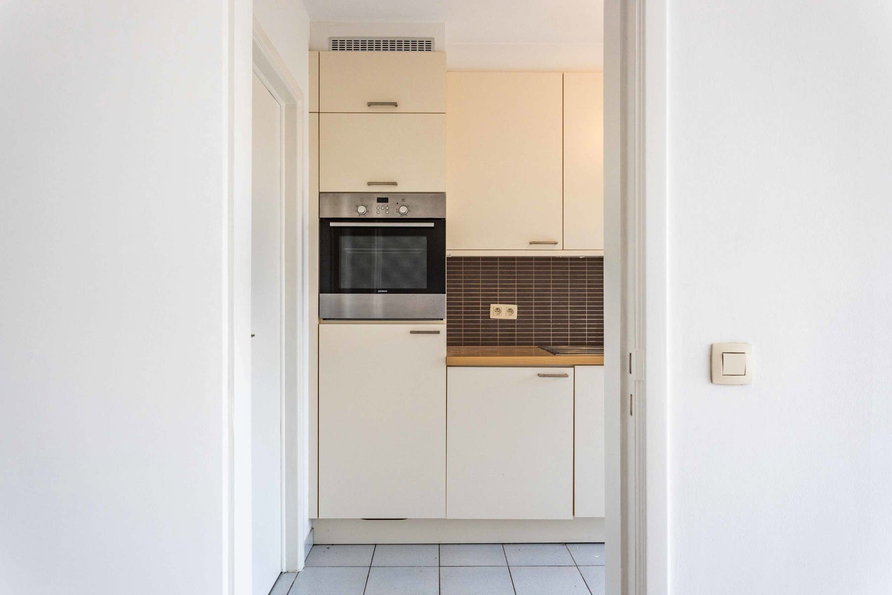 Te Koop: 2-slpk appartement met garage foto 5