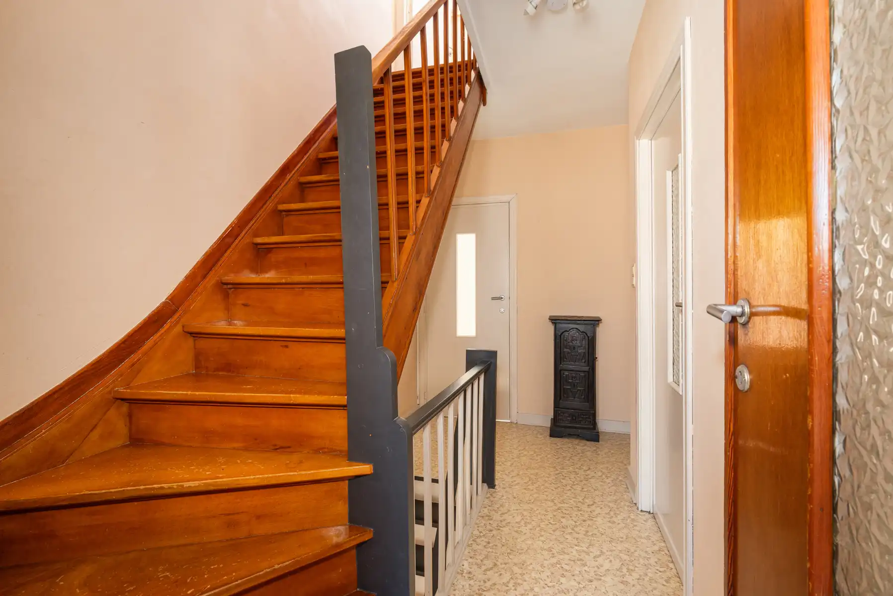 Woning met 4 slaapkamer, 2 badkamers en garage/atelier foto 22