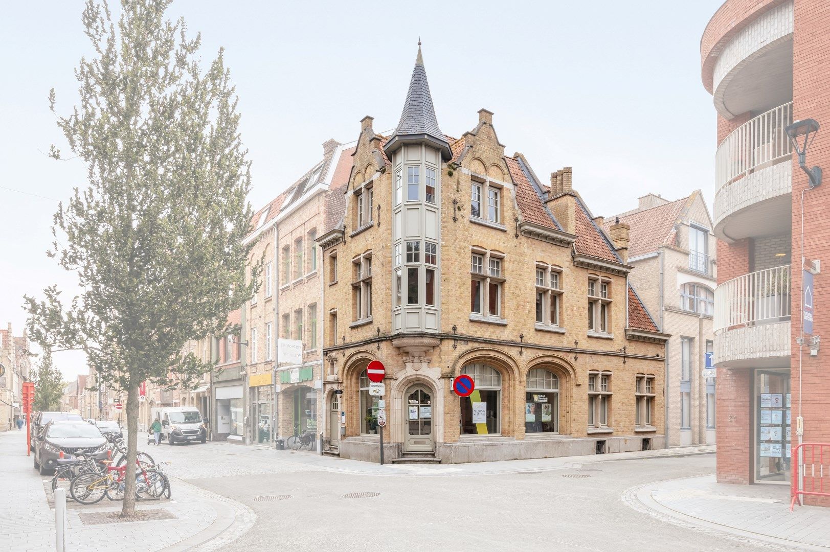 OPBRENGSTEIGENDOM/VAKANTIEWONING MET 4 ENTITEITEN IN HET CENTRUM foto 30