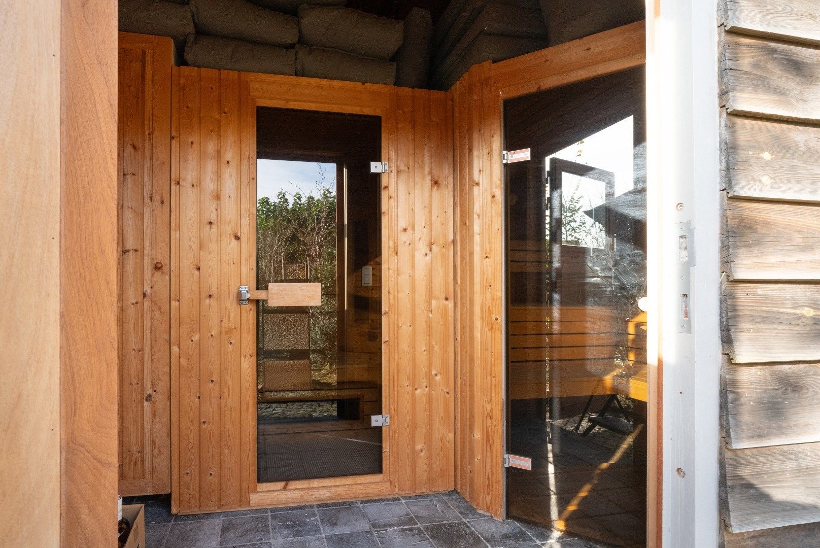 EXCLUSIEVE VILLA OP RIANT PERCEEL foto 24