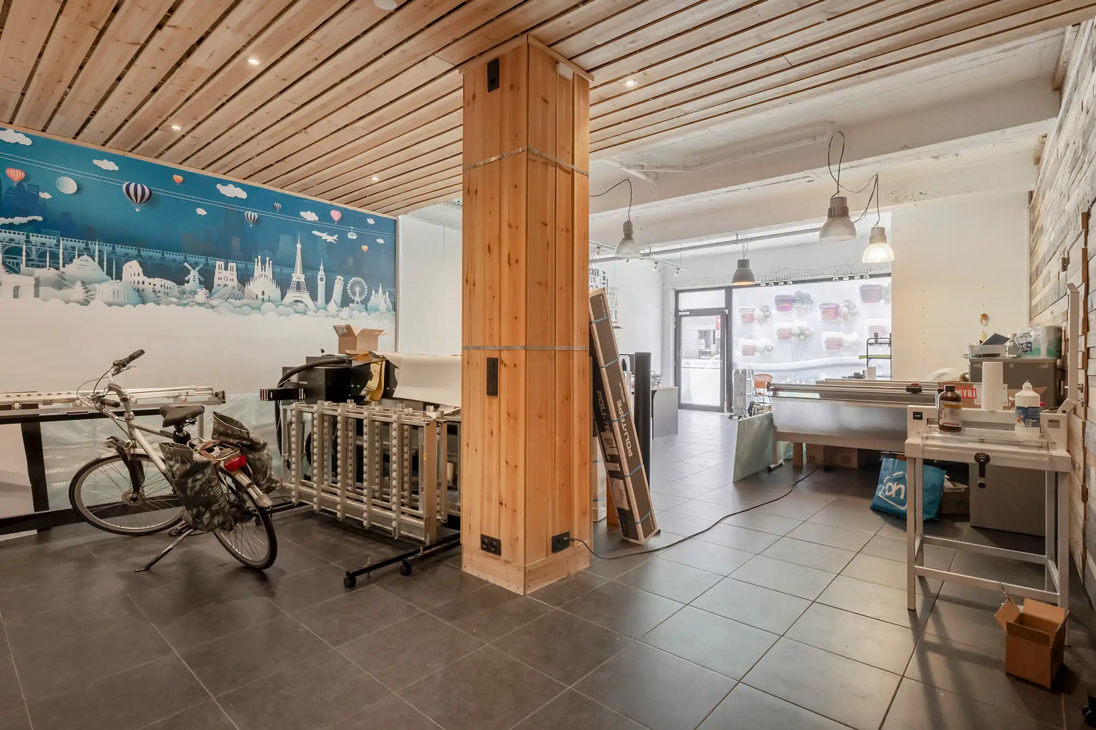 Ruime gelijkvloerse handelsruimte in hartje Turnhout foto 7