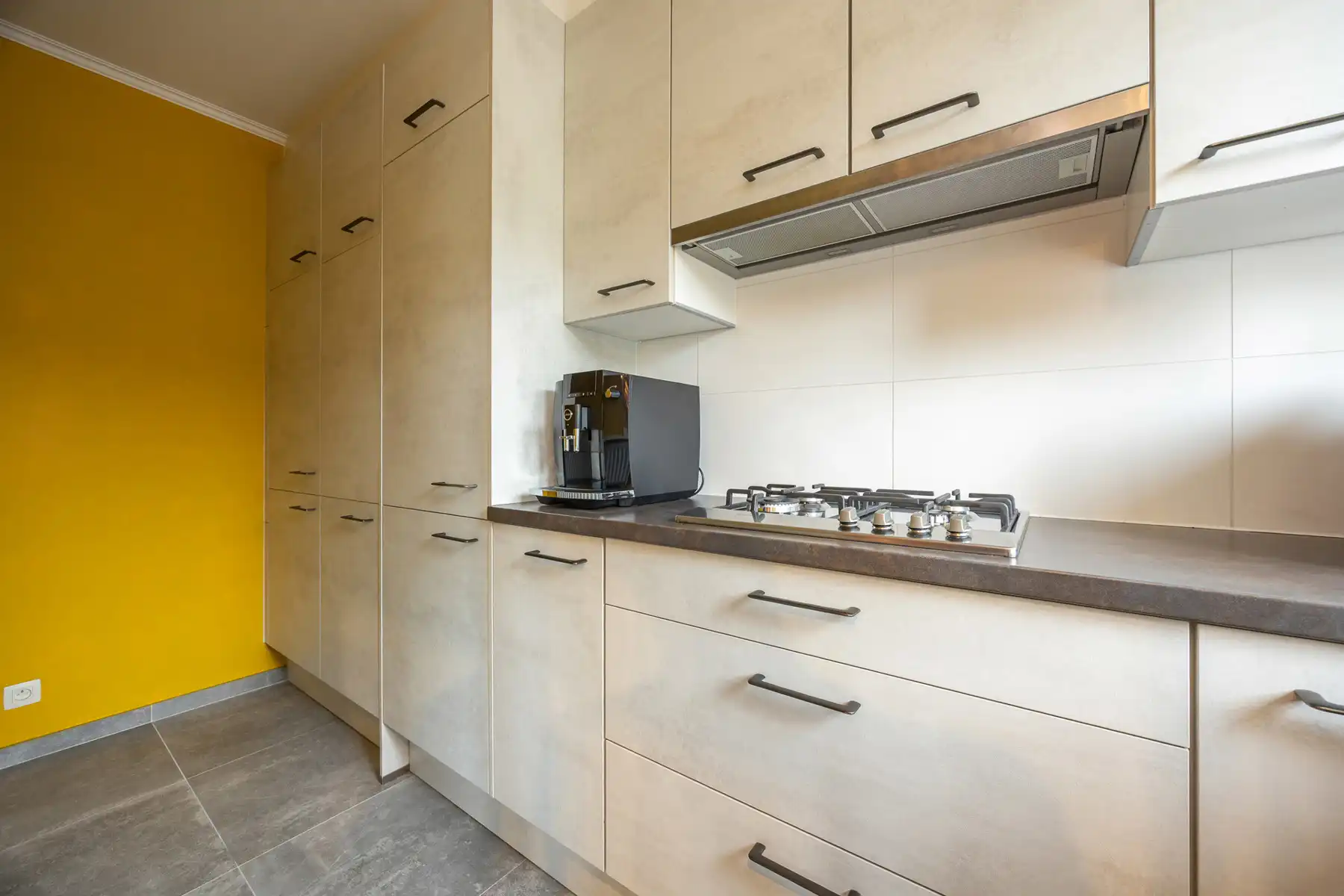 Instapklaar appartement op de eerste verdieping foto 7