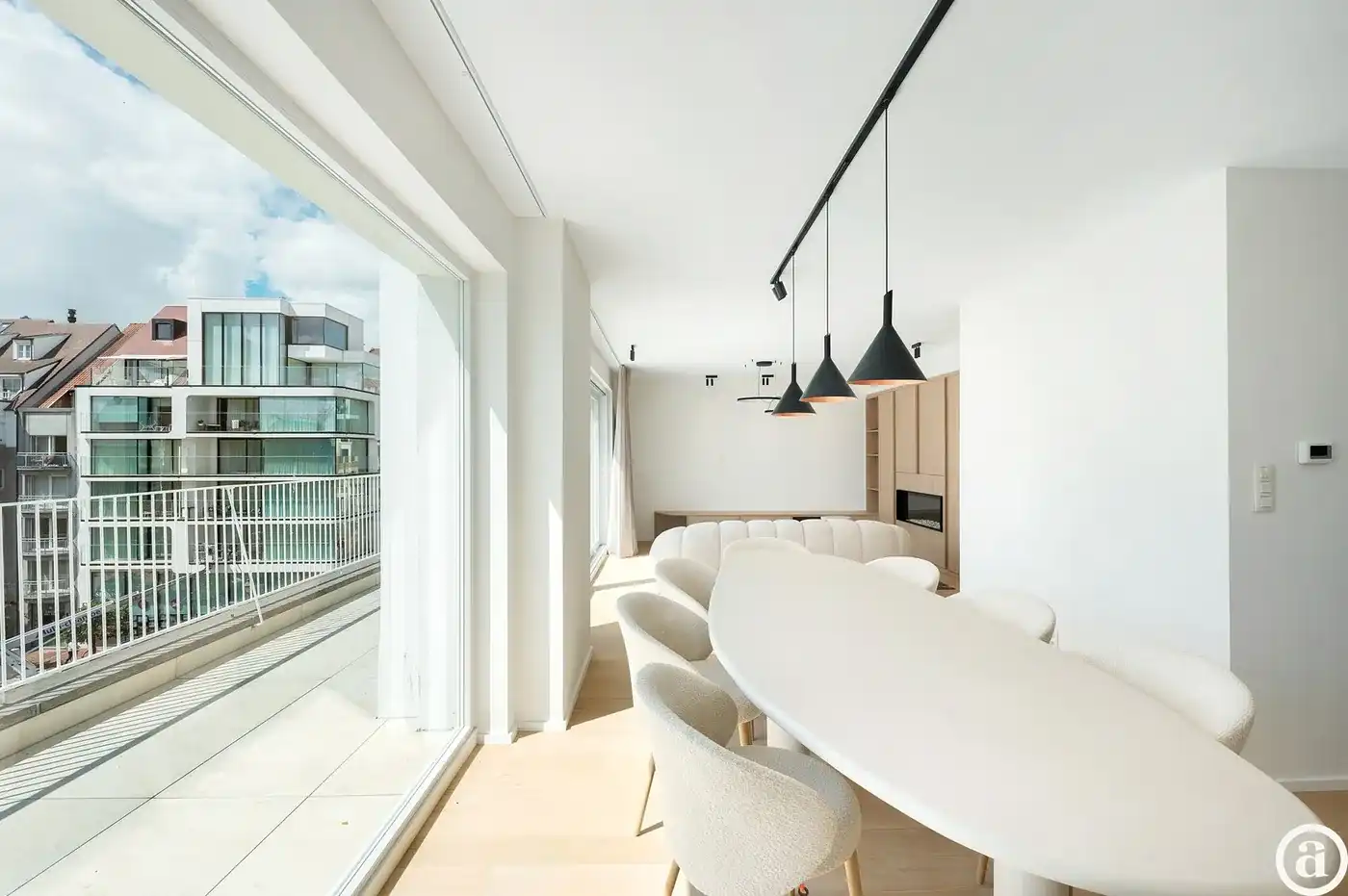 Zonnige penthouse (3 slpk) met open zicht nabij Dumortierl. foto 9