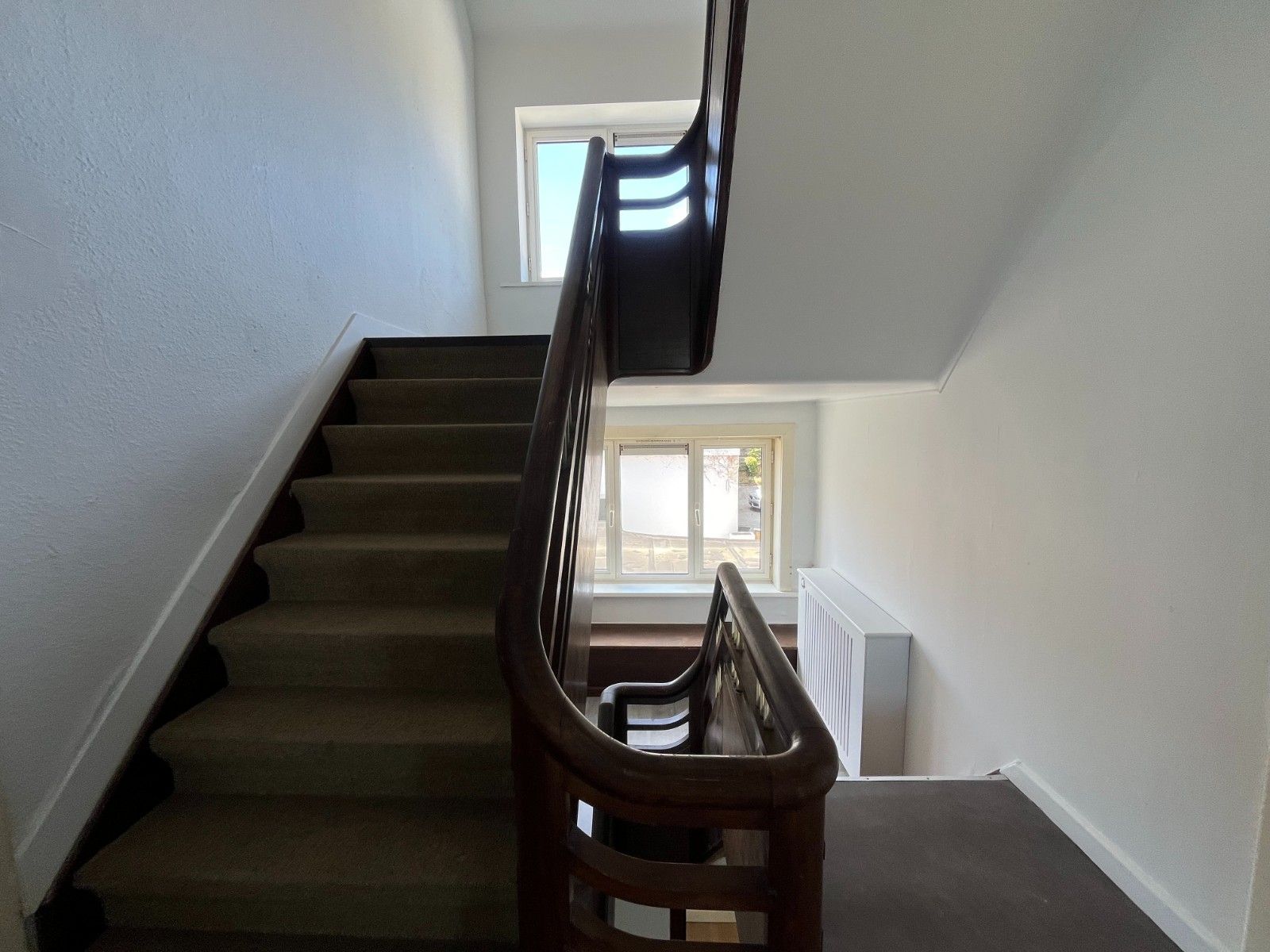 Te Huur: Karaktervolle, gerenoveerde woning met 6 slaapkamers in Kruisem foto 11