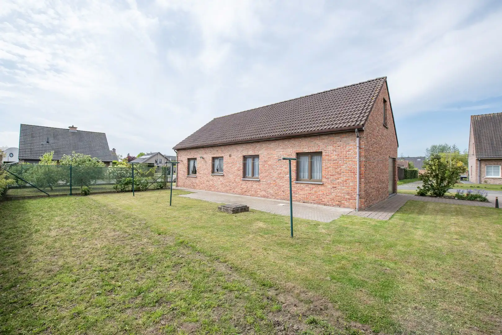 TE KOOP: alleenstaande woning in een rustige woonwijk te Desselgem. foto 16