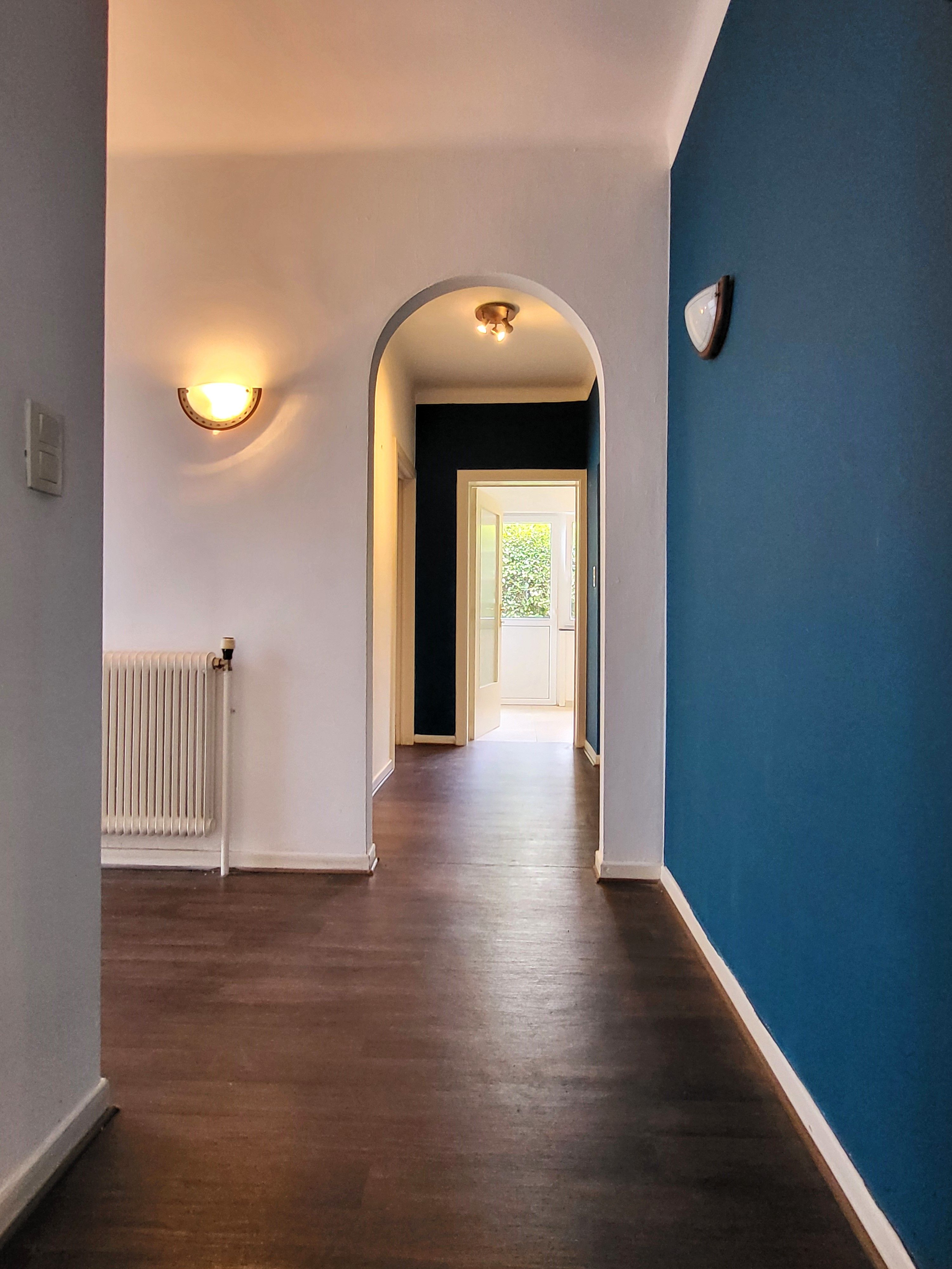 Charmante open bebouwing op 286m² gelegen in het groen met garage.  foto 8