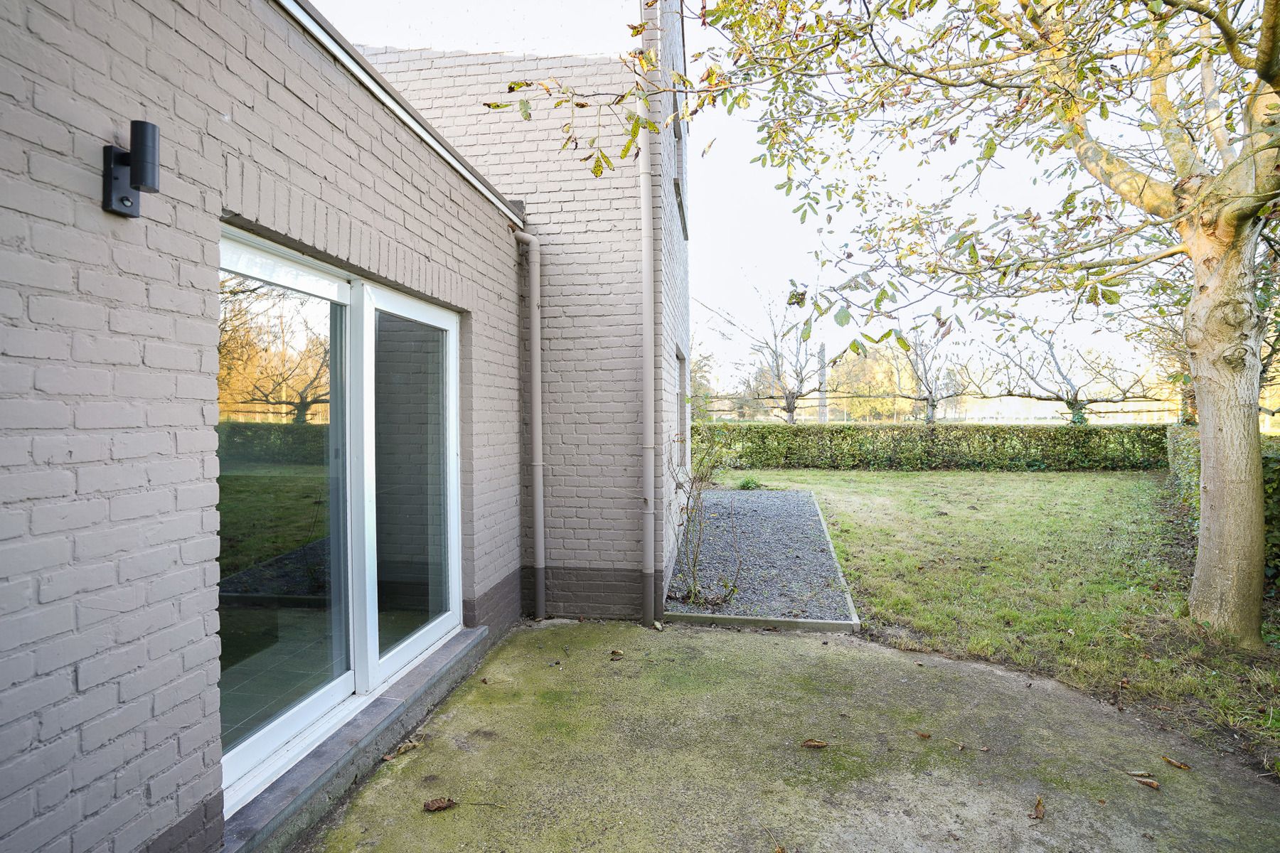 Mooie gerenoveerde woning met unieke ligging in een groene oase. foto 26