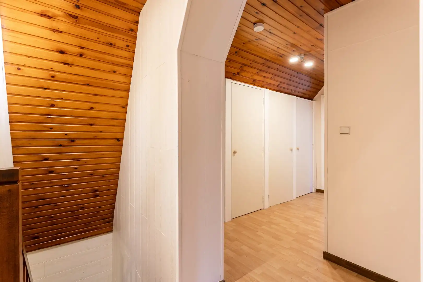 Te renoveren fermette met 3 slpk, bijgebouw en garage en mogelijkheid tot uitbreiding (bouwgrond) foto 16