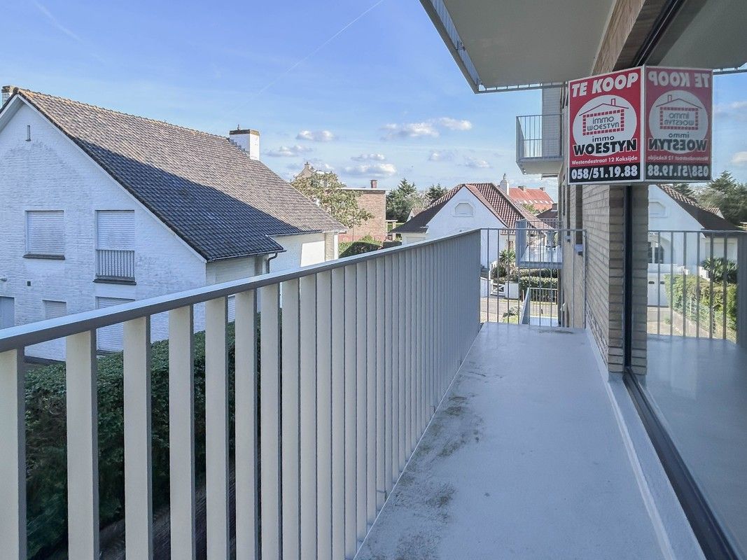 Ruim appartement met twee slaapkamers te koop in Sint-Idesbald. foto 11